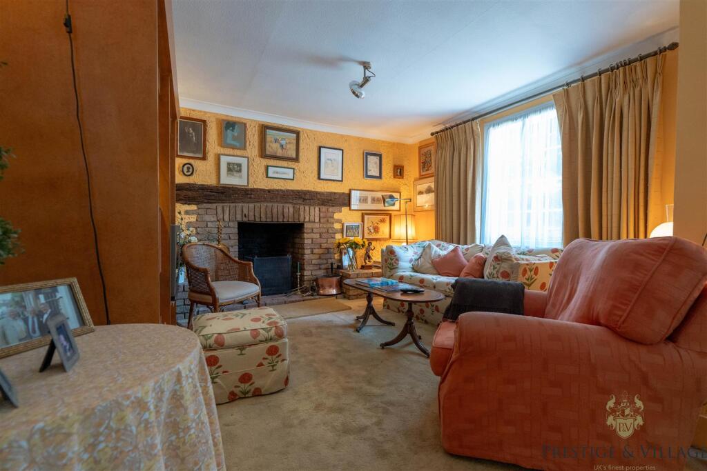 LIVING &amp; DINING ROOM