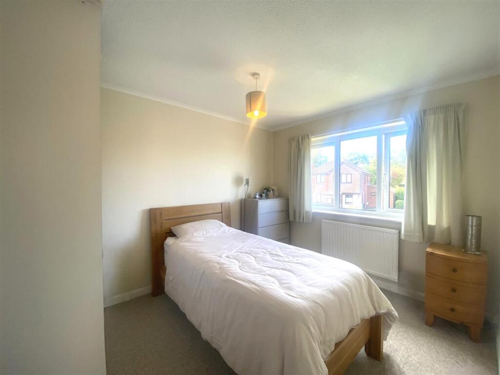 BEDROOM 2.jpeg