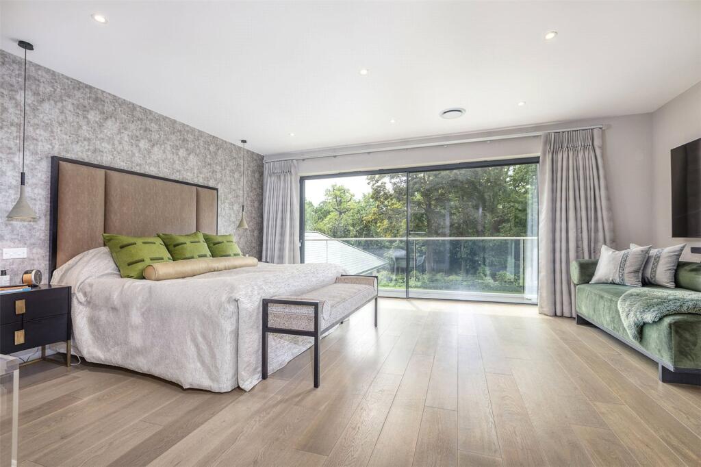 Principal Bedroom