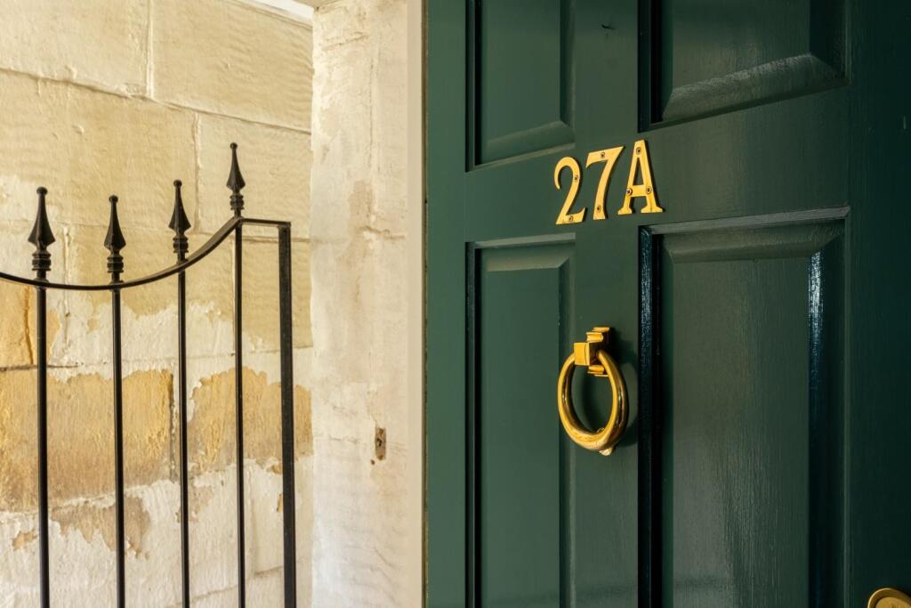 27a Brunswick Street BA1 6PQ-10.jpg