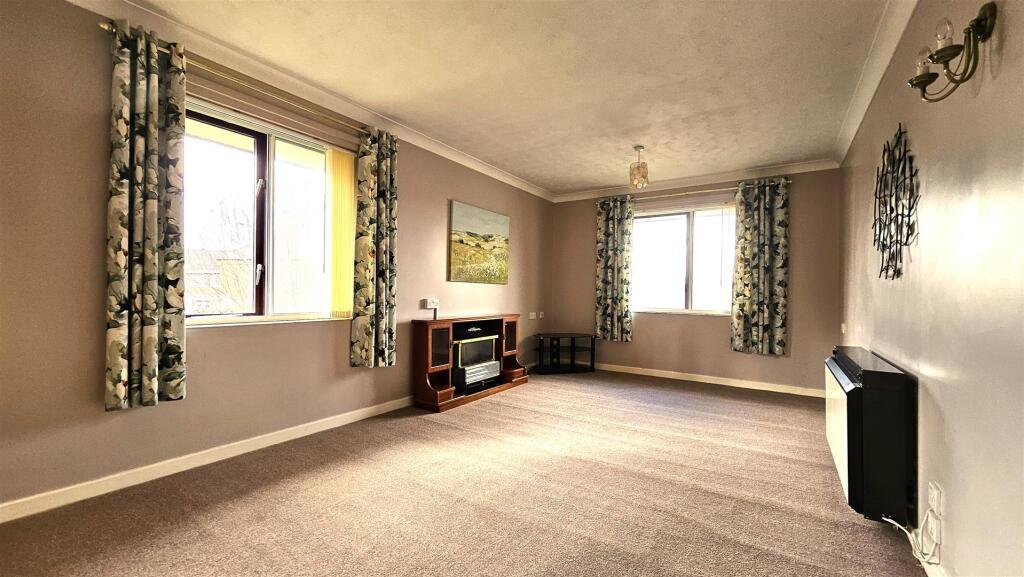 Lounge.jpg