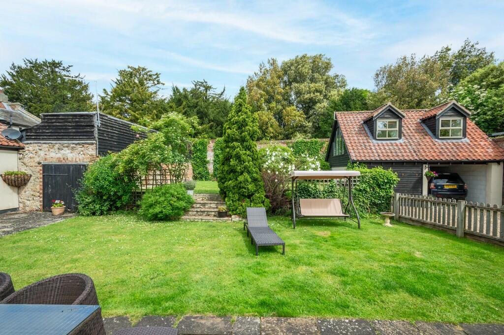 The Old Flint Bar...