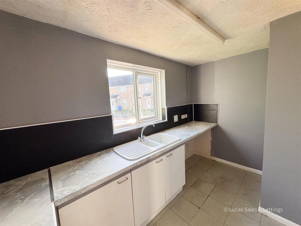 42 Brambleside Ct Kettering-07.jpg