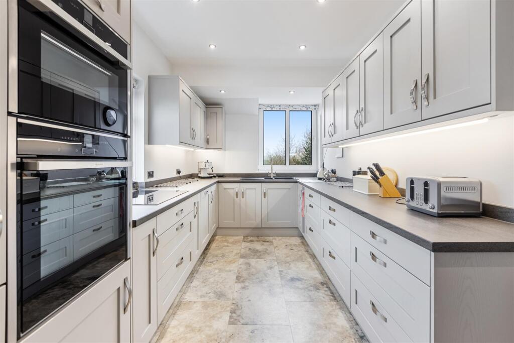 A15 - Greys Ashprington - 240405.jpg