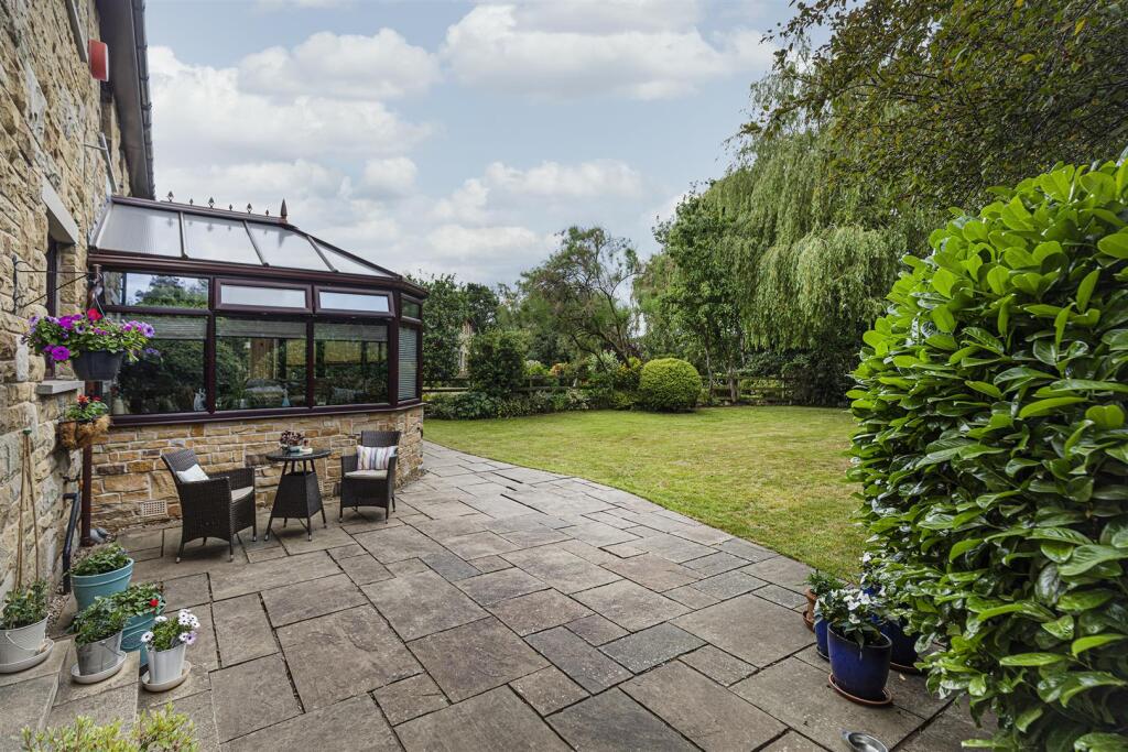 Bramleys Estate Agents - Woodsome Park - Fenay Bri