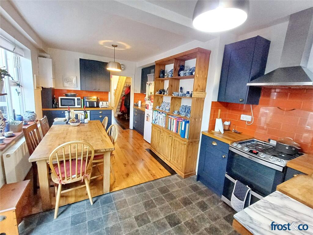 Dining/Kitchen Area
