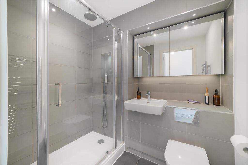 Ensuite