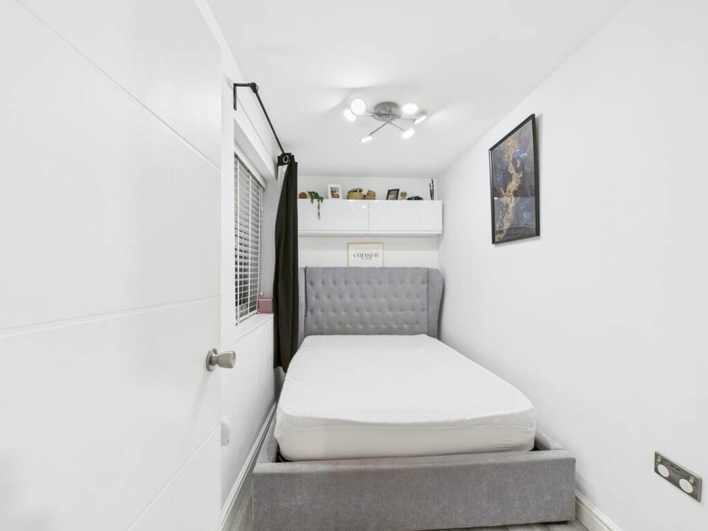 CAM04175G0-PR0060...