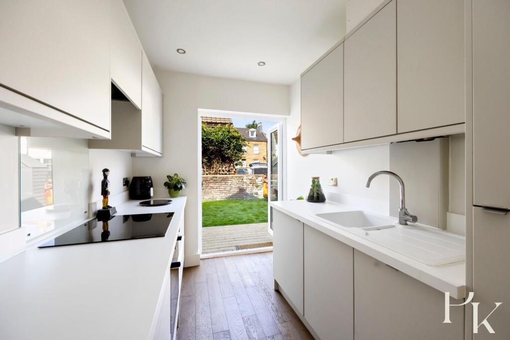 Abinger Road, 7-015.jpg