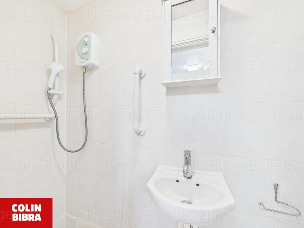 CAM04175G0-PR0054...