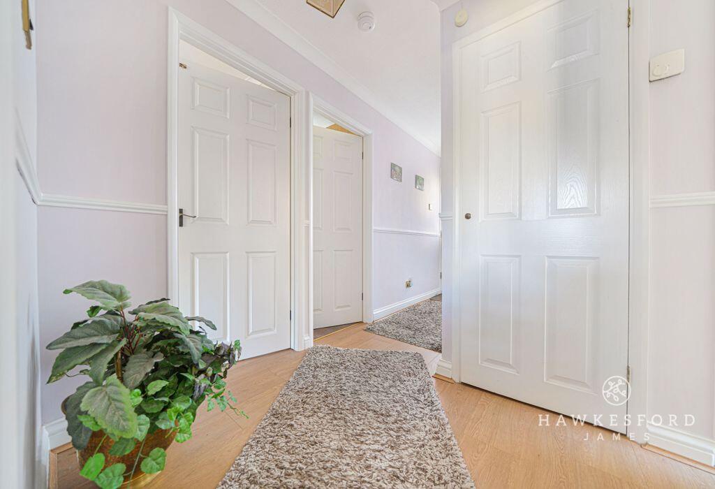 Rosemary Avenue, Minster on Sea - Entrance hall