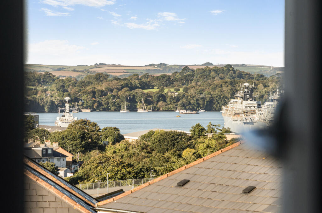 1360091-18-68d501...