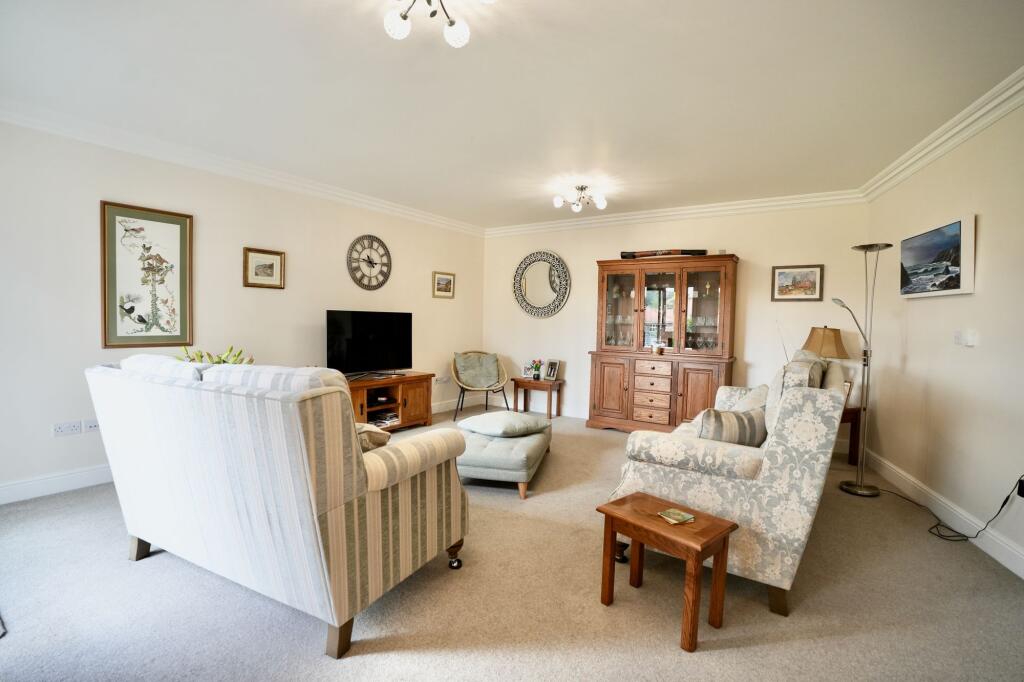 Open Plan Lounge &amp; Kitchen/Diner