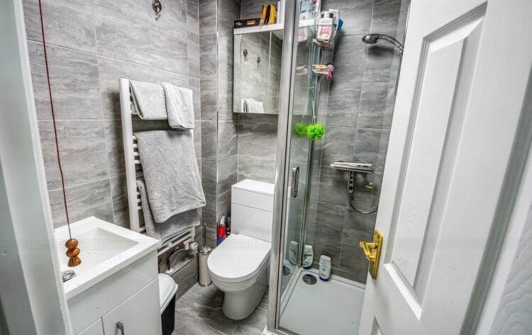 20250909060236_GF...