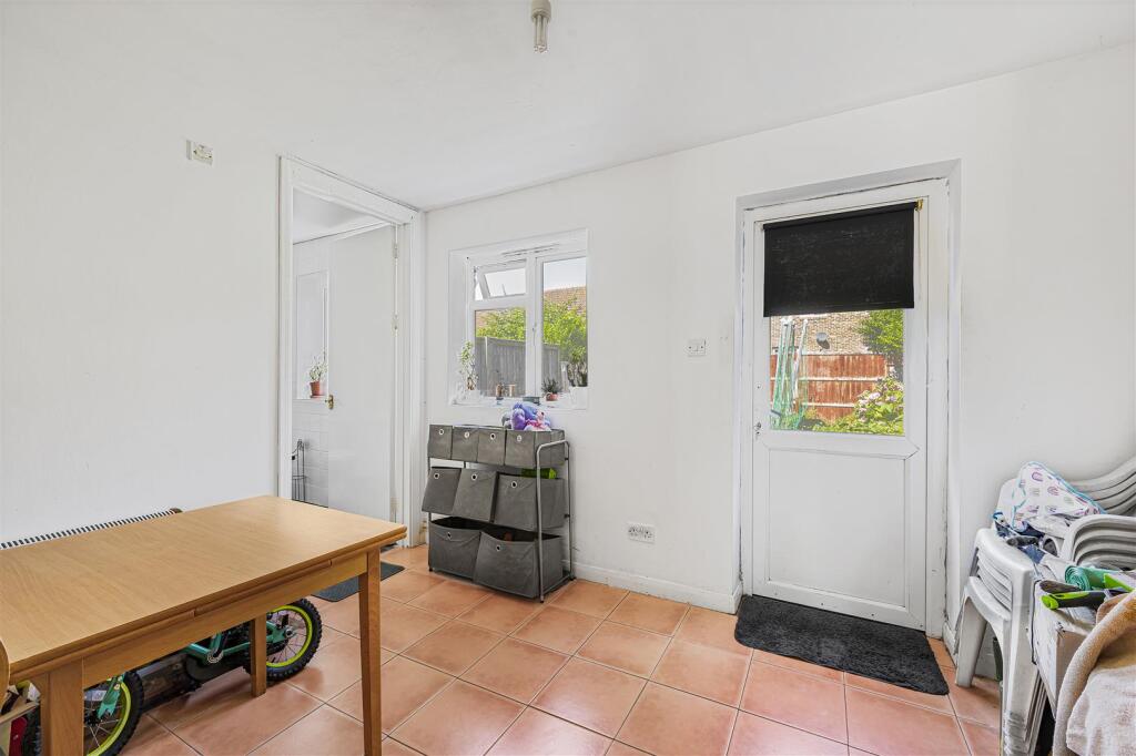 Ground Floor Bedroom/Reception Room