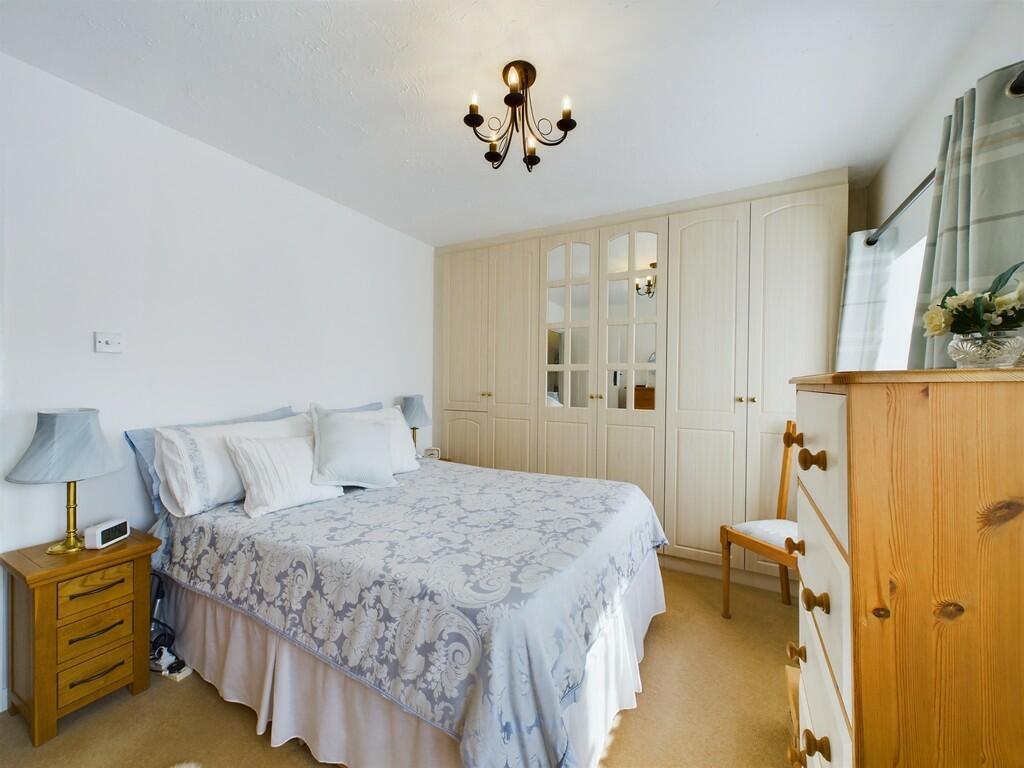 CAM02089G0-PR0325...