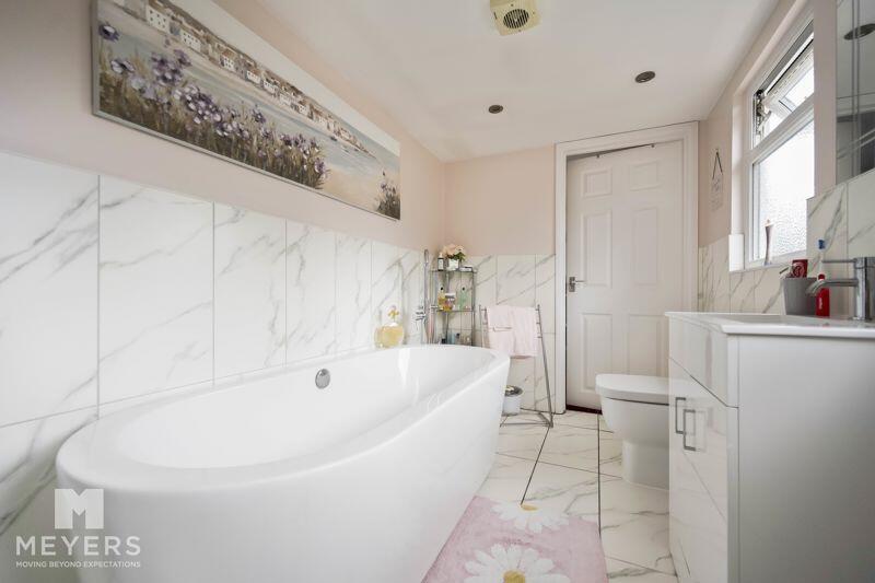 Ensuite Bathroom