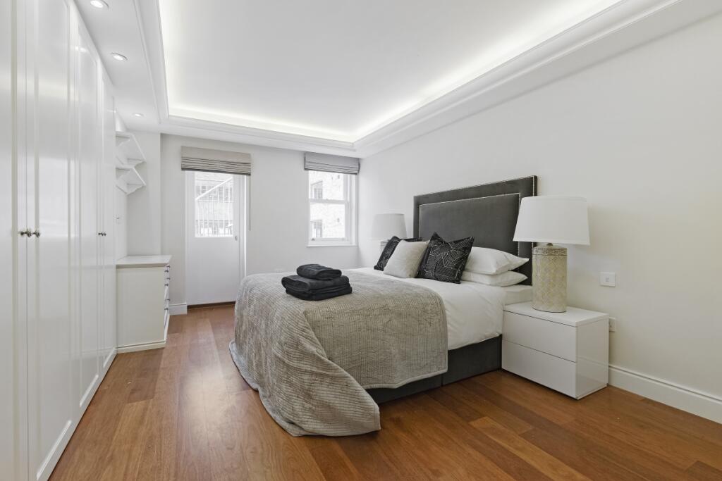 Crown Estate Flat...