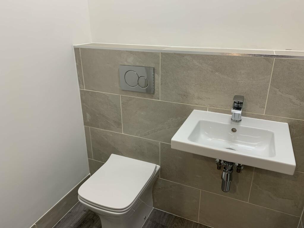 Bathroom1