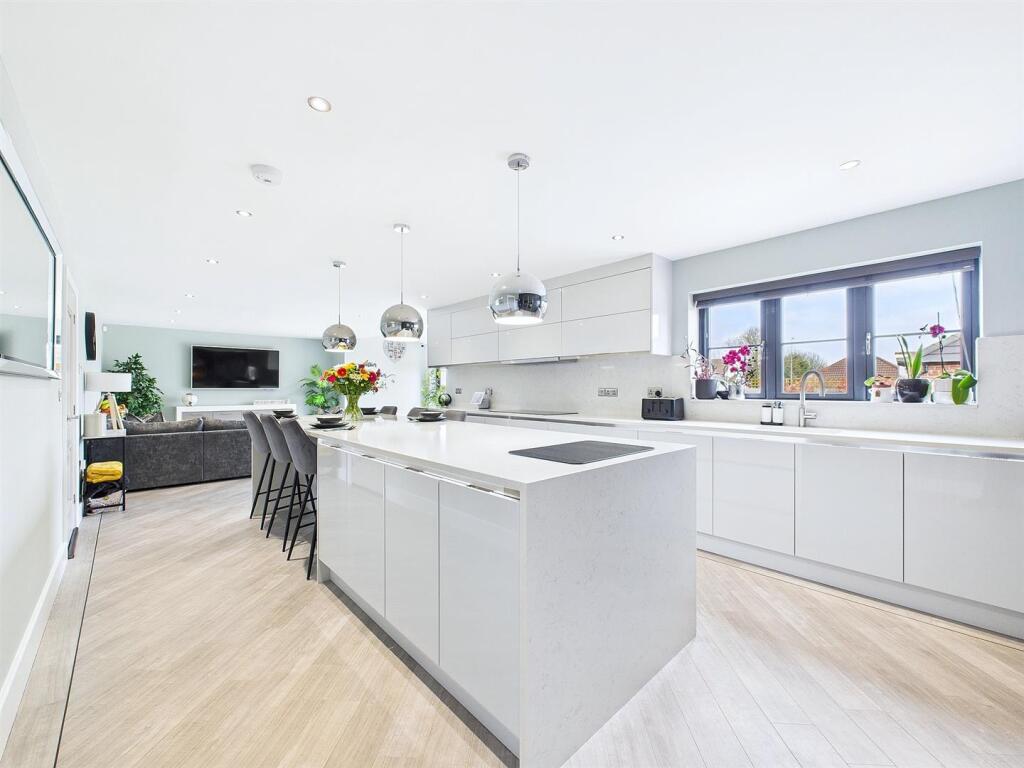 Open Plan Kitchen/Living/Dining Area