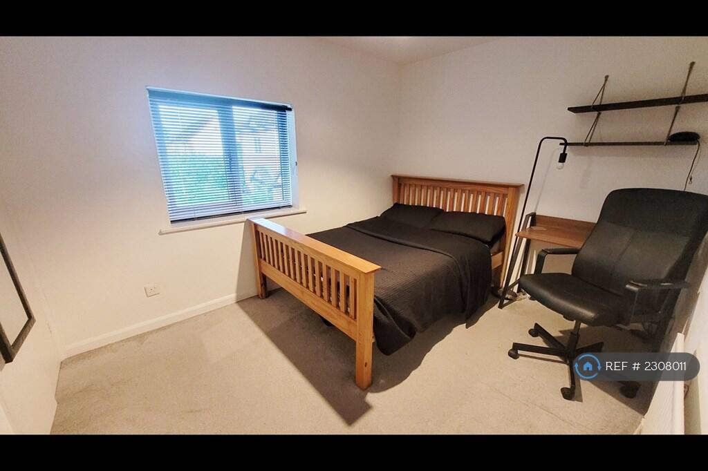 Double Sized Bedroom