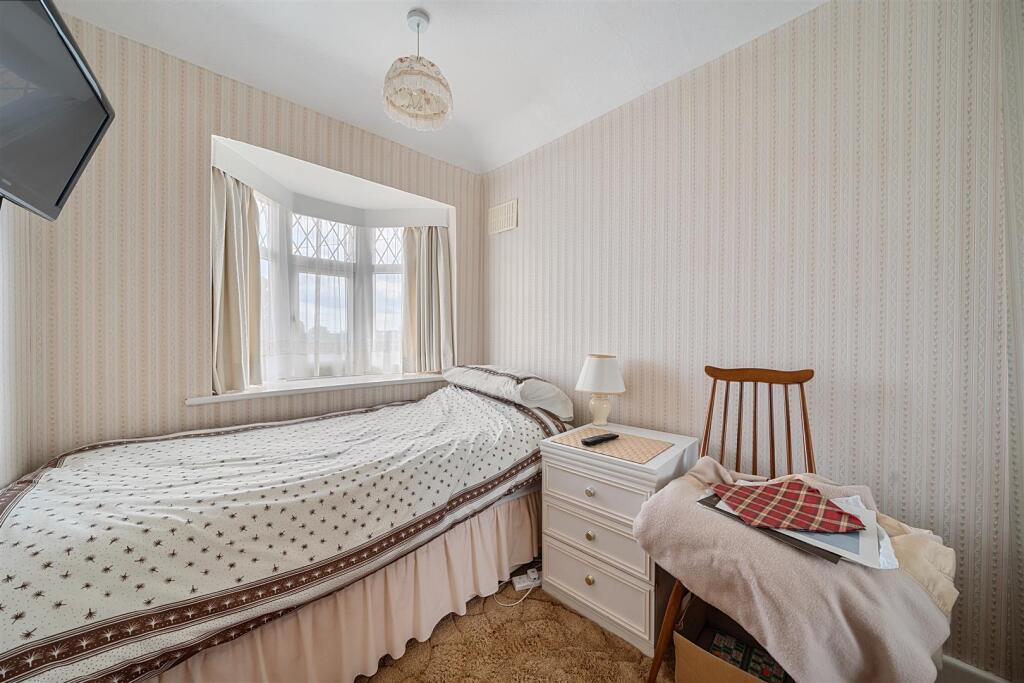 Bedroom 3.jpg