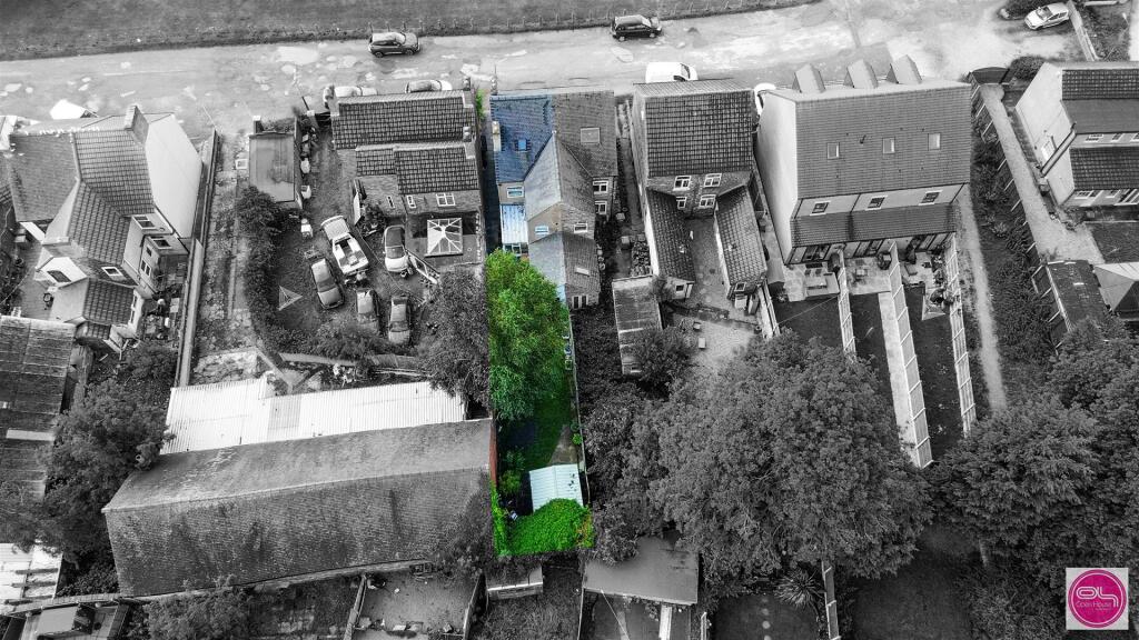 Park Road, Church Gresley (4).jpg