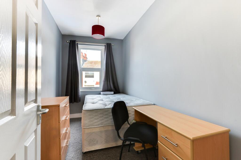 53 Milner Road Bedroom 5