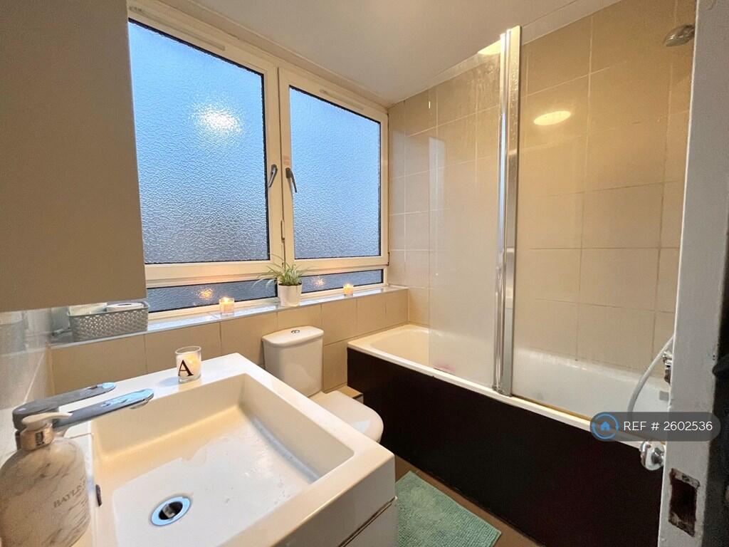 Bathroom 001