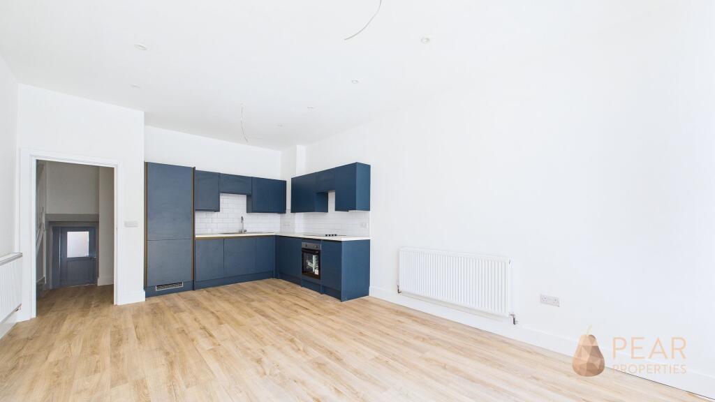 Kitchen / Living Area