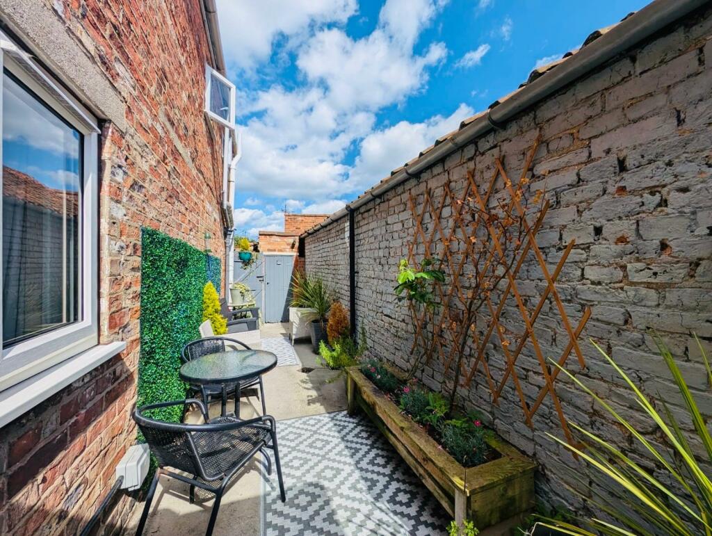 6c28e144-5388-475b-a078-f210b98c434f