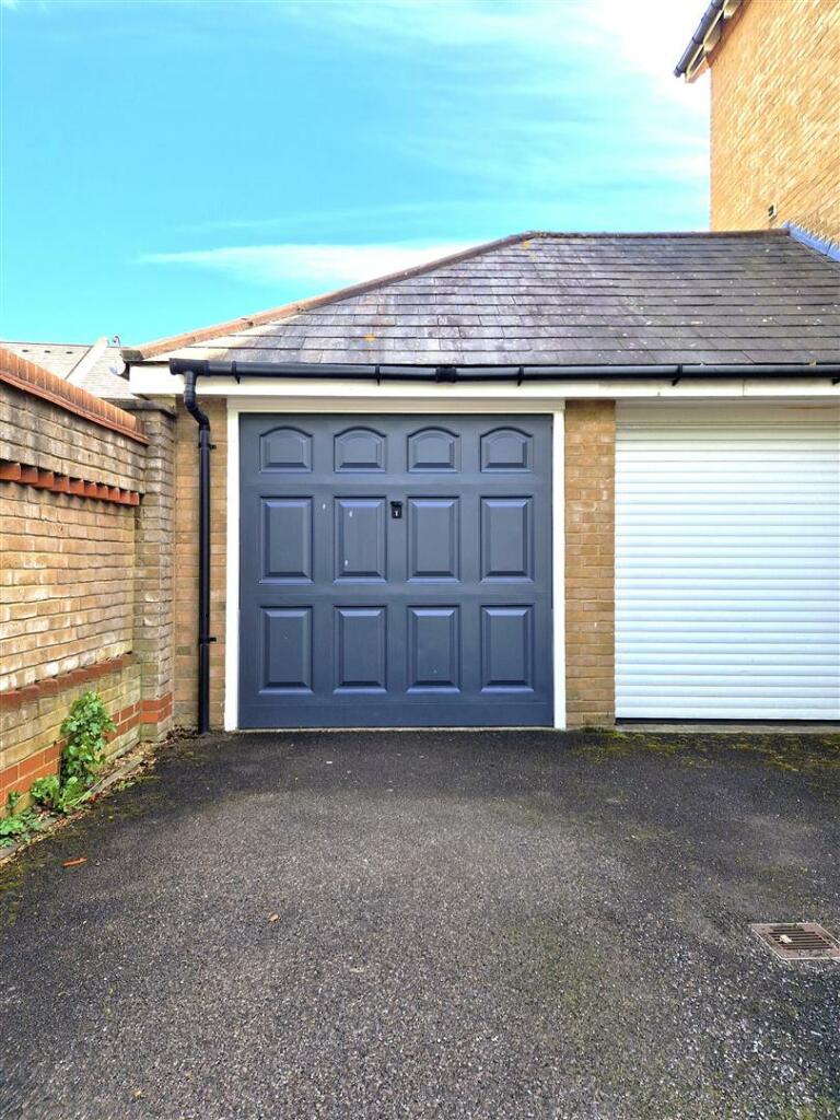 Garage &amp; Parking.jpg