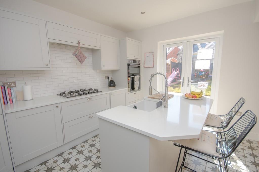 Kitchen pic 5.jpg
