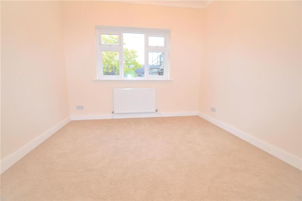 Harlesden Rd RM3