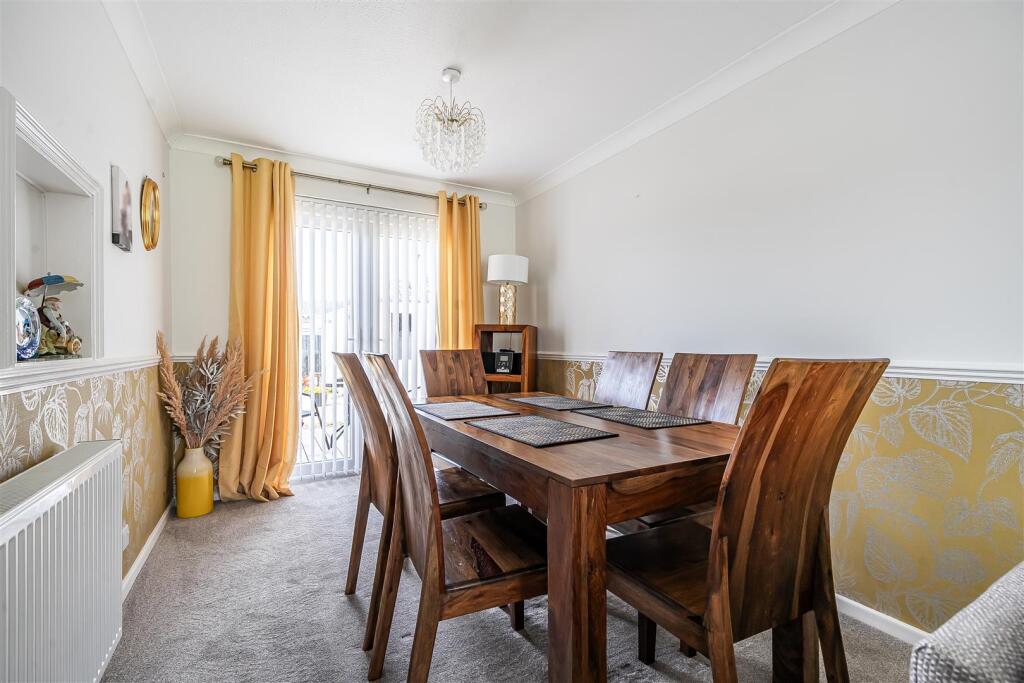 Living/Dining Room