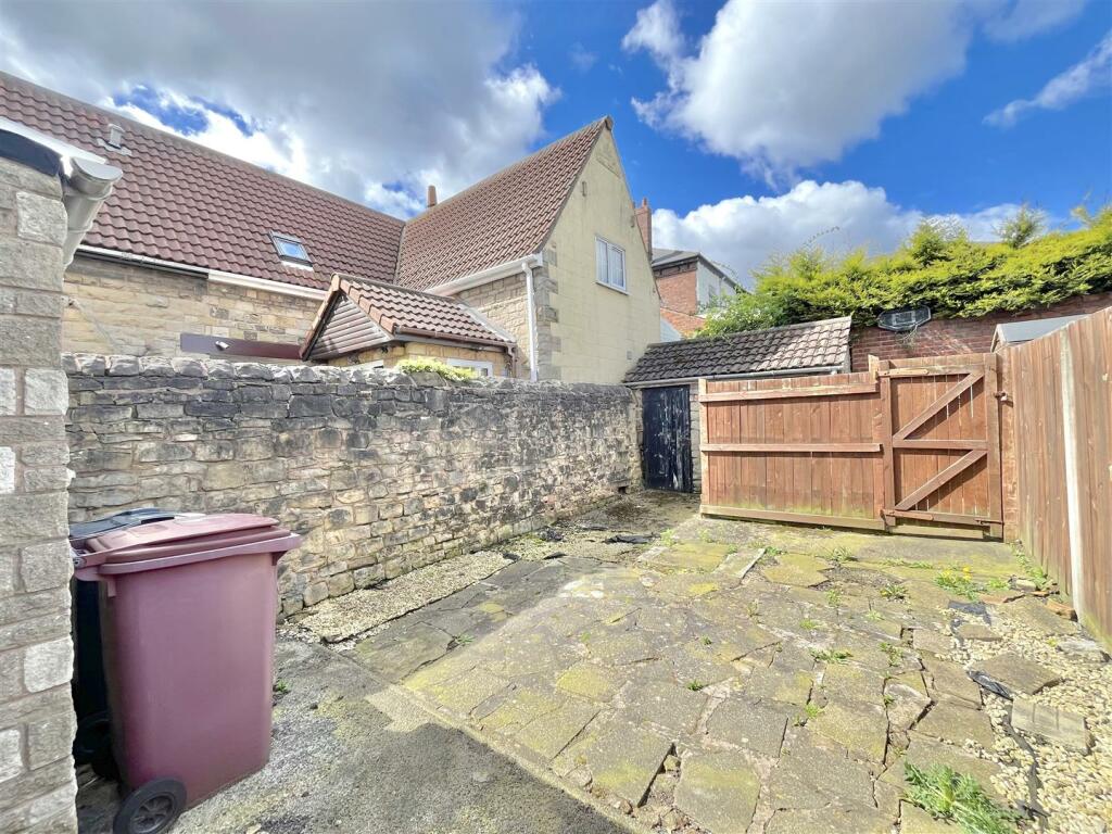 Enclosed Rear Garden