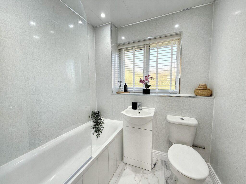 Rillston Close- Bathroom