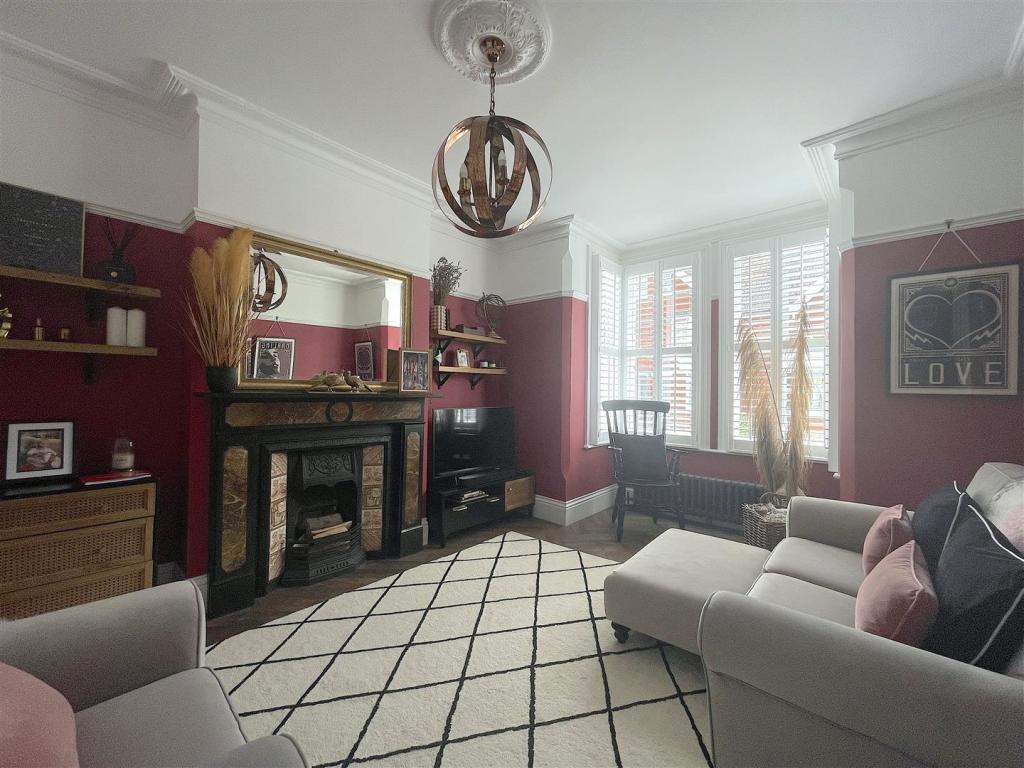 Living Room (1).jpeg