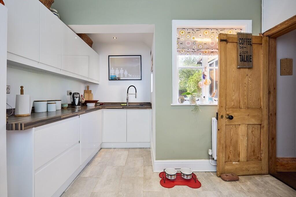 Edward Knight 202...