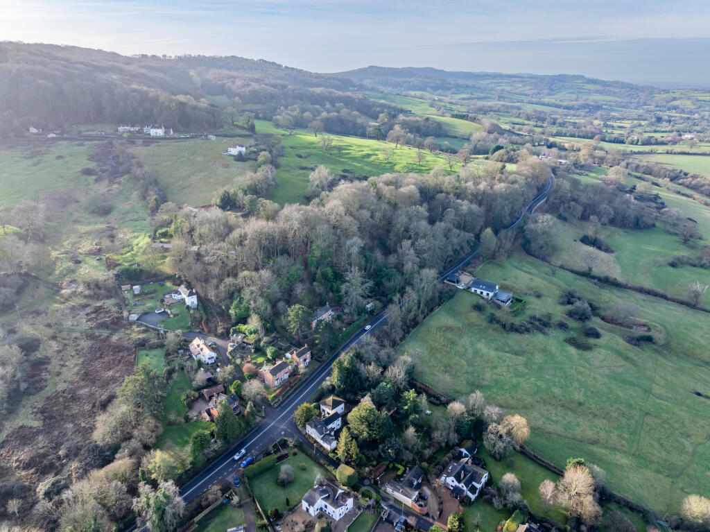 Grove Wood Painswick Road Brockworth GL3 4RU NB 12