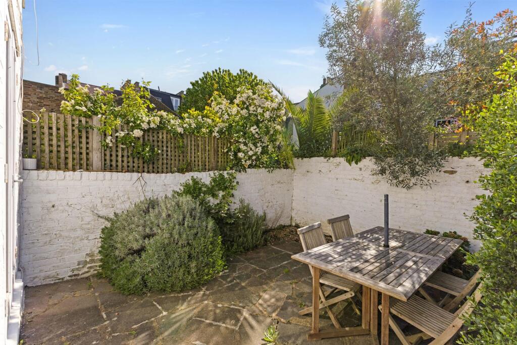 90363_Ground Floor Flat 68 Burnfoot Avenue (22)_lo