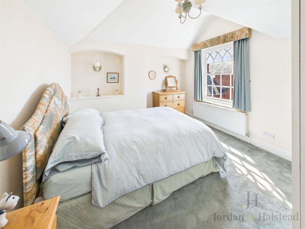 Main Bedroom