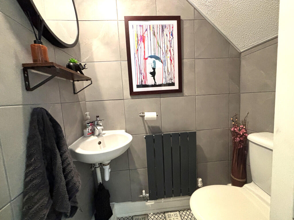 Cloakroom/WC