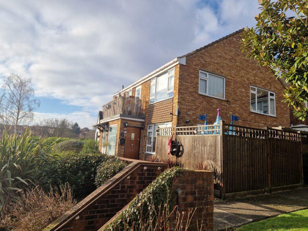 Waikato Lodge - First Floor, Buckhurst Hill, Essex