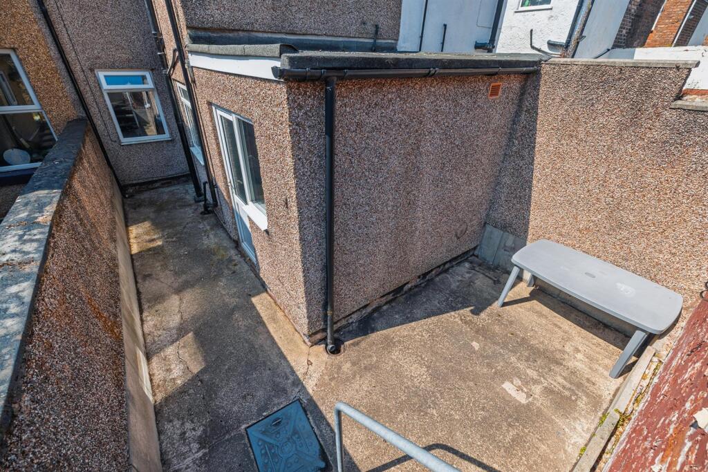 10 Gladstone Rd-26.jpg