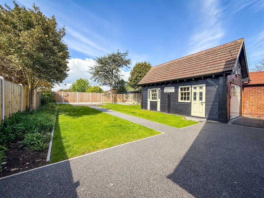 OUTSIDE REAR GARDEN