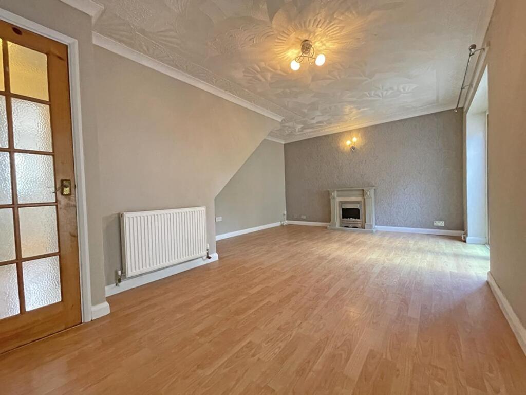 Wentwood Gardens 59 - Lounge 2.jpg