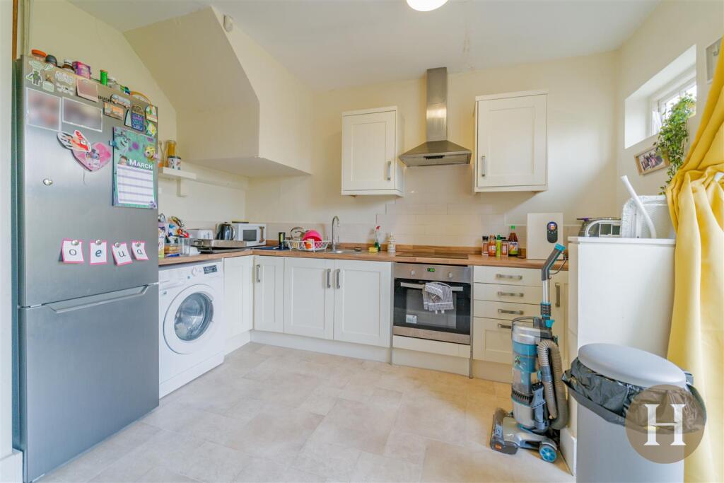 Hadleigh Estate Agents-17.jpg