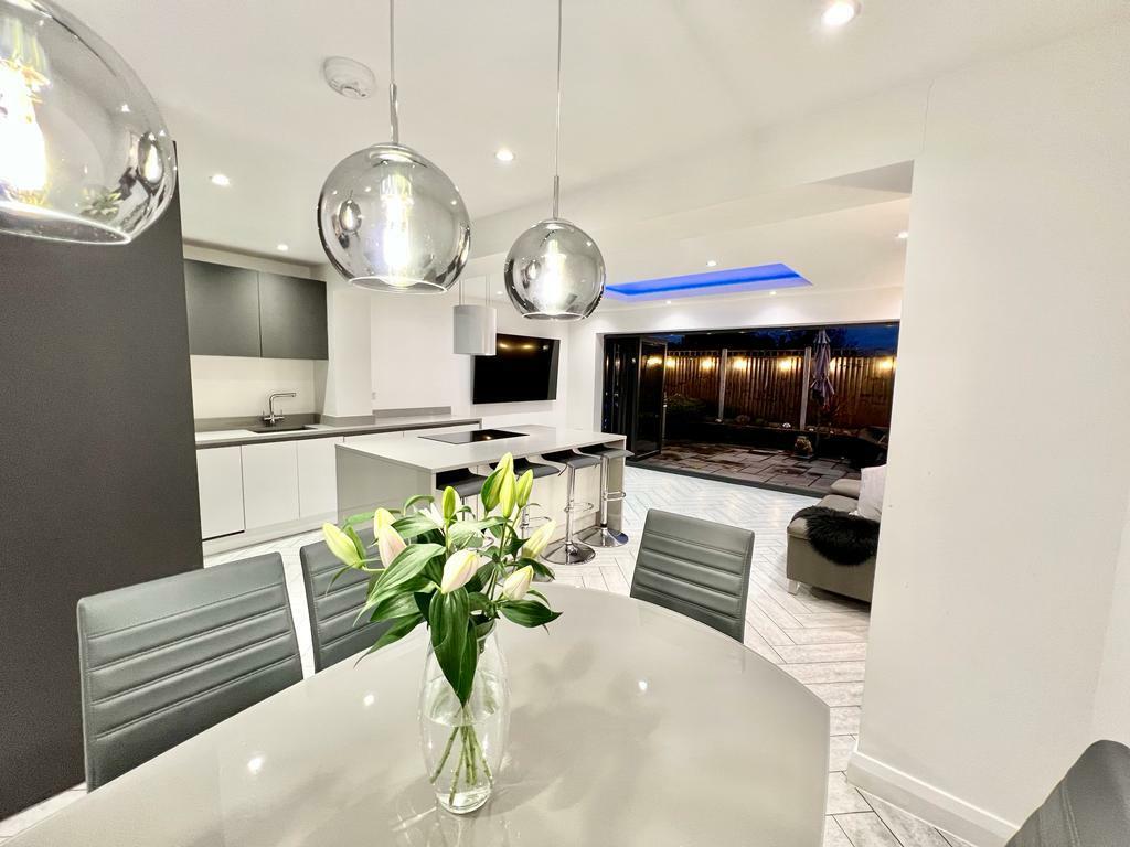 PHOTO-2023-11-30-13-37-18 (11).jpg