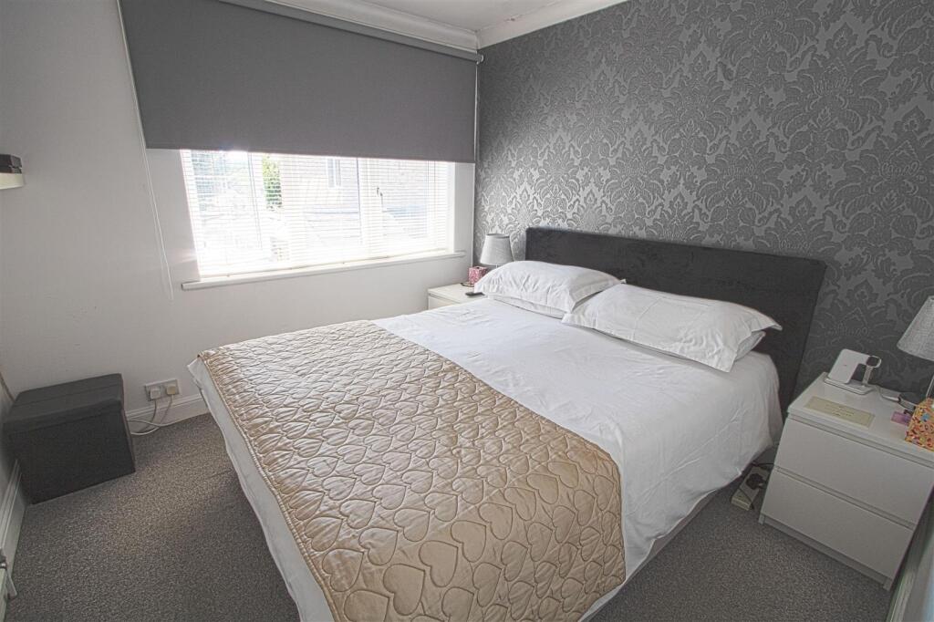 BEDROOM ONE.jpg